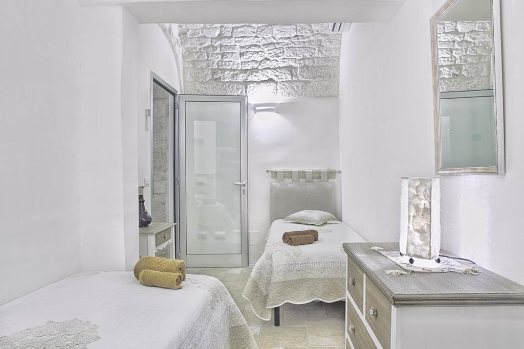 La Vecchia Merceria Ceglie Messapica Oda fotoğraf
